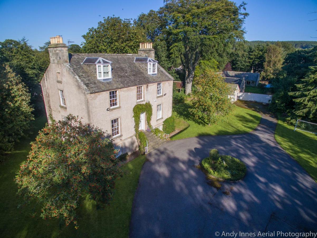 The Old Manse, Fochabers Villa Buitenkant foto